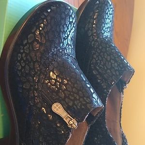 Black Cheetah Florence clogs